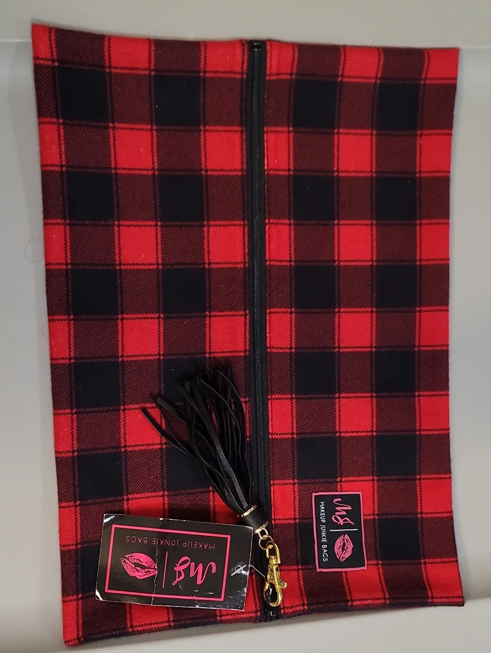 Makeup Junkie Highlander- Size Large